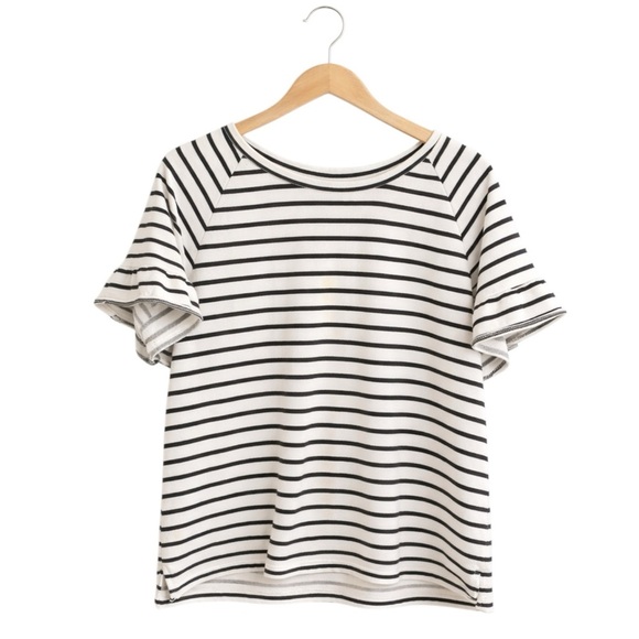 Old Navy Tops - Old Navy XL Black White Striped Ruffle Sleeve Top | 21” PTP Flowy Casual Tee